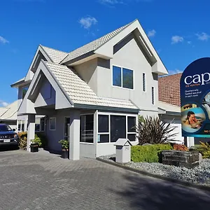 モーテル Capri On Fenton